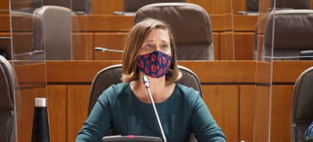 Orós defendiendo su iniciativa