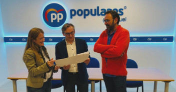 Yolanda Sevilla, Joaquín Juste y Manuel Gambaro, tras la rueda de prensa celebrada este lunes en Teruel