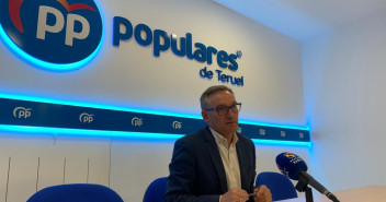Joaquín Juste, en la sede del Partido Popular durante la rueda de prensa de este miércoles