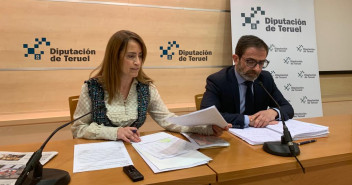 Yolanda Sevilla y Carlos Boné en una rueda de prensa en la Diputación Provincial de Teruel