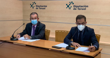 Francisco Narro y Carlos Boné durante una comparecencia pública en la Diputación Provincial de Teruel