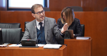 Ledesma, en la comisión de Hacienda