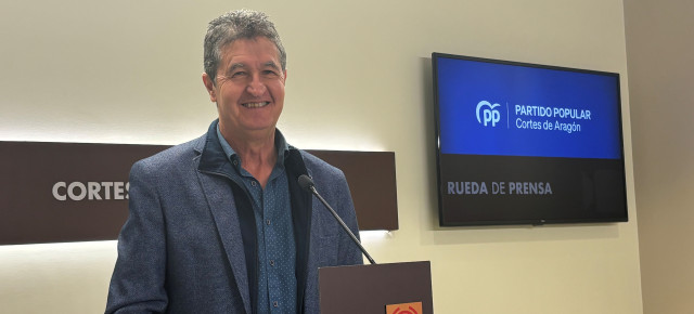 El portavoz de Fomento del PP, Antonio Romero