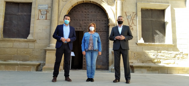 Herrero, Pobo y Blasco en la plaza de España de Alcañiz