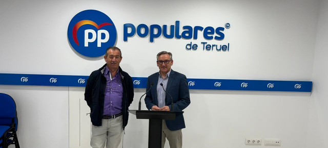Francisco Narro y Joaquín Juste, en la sede del Partido Popular de Teruel
