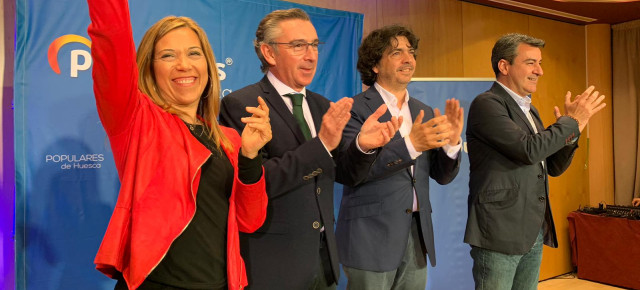 Acto de campaña en Huesca con Beamonte, Alós, Garcés y Lagüens