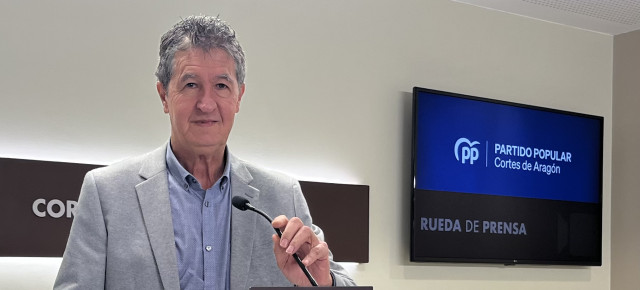 El portavoz de Fomento del PP, Antonio Romero