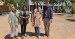 Emma Buj, junto a miembros de su candidatura, en las parcelas municipales donde se podrían construir esas viviendas